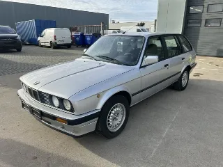 Foto 1 di 8: BMW 318i Touring | 1993 | Route 66 Auctions