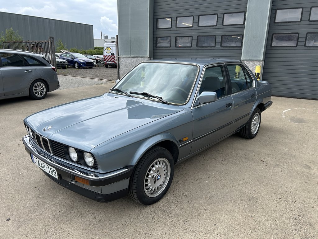 BMW 318i | 1988 | Route 66 Auctions