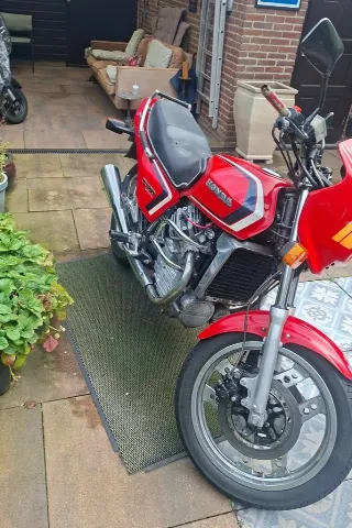 Foto 3 di 5: Honda CX500 Sports | 1981 | Route 66 Auctions