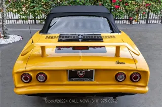 Foto 11 di 24: 1965 Chevrolet Corvair