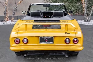 Foto 6 di 24: 1965 Chevrolet Corvair