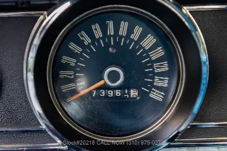 Foto 20 di 24: 1966 Ford Mustang