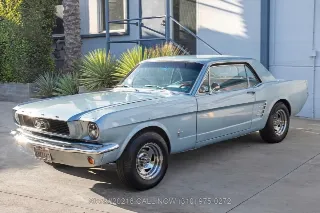 Foto 9 di 24: 1966 Ford Mustang