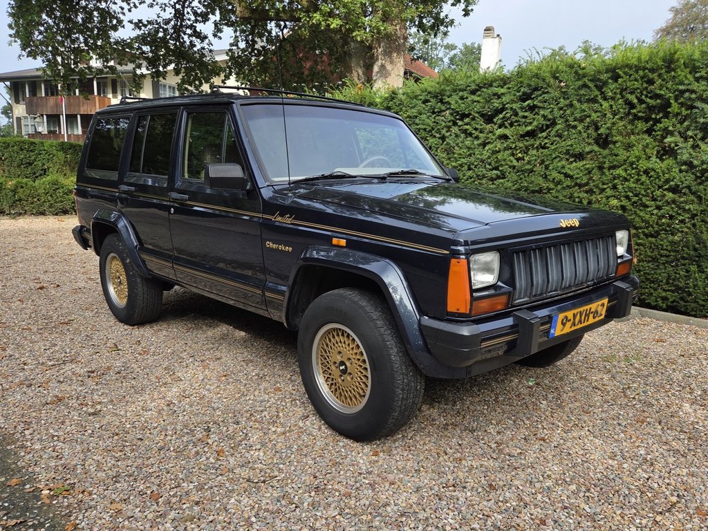 Jeep Cherokee XJ Limited | 1990 | Route 66 Auctions