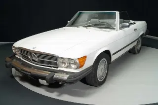 Foto 4 di 8: Mercedes-Benz 560 SL | 1987 | Route 66 Auctions