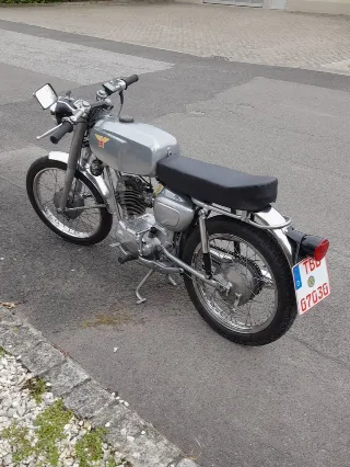 Foto 5 di 8: Moto Morini Corsaro | 1962 | Route 66 Auctions