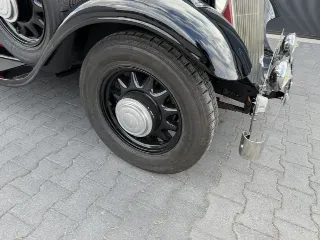 Foto 5 di 8: Renault Monaquatre | 1934 | Route 66 Auctions