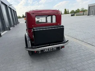 Foto 8 di 8: Renault Monaquatre | 1934 | Route 66 Auctions