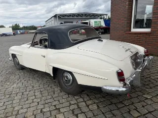 Foto 7 di 16: Mercedes-Benz 190 SL | 1956 | Route 66 Auctions