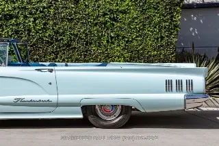 Foto 13 di 24: 1960 Ford Thunderbird
