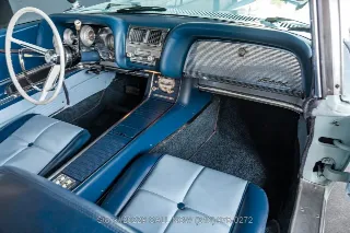 Foto 21 di 24: 1960 Ford Thunderbird