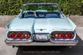 Foto 6 di 24: 1960 Ford Thunderbird