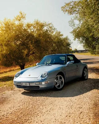 Foto 2 di 10: Porsche 993 Cabrio Carrera 4 | 1995