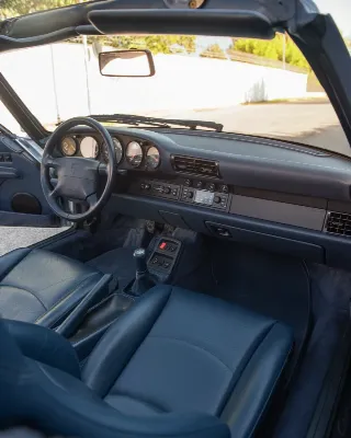 Foto 4 di 10: Porsche 993 Cabrio Carrera 4 | 1995