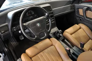 Foto 11 di 30: Alfa Romeo 164 3.0i V6 24V cat Q4 Recaro