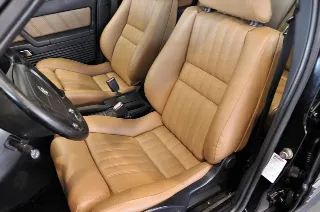Foto 23 di 30: Alfa Romeo 164 3.0i V6 24V cat Q4 Recaro