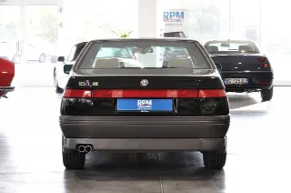 Foto 5 di 30: Alfa Romeo 164 3.0i V6 24V cat Q4 Recaro