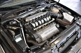 Foto 9 di 30: Alfa Romeo 164 3.0i V6 24V cat Q4 Recaro