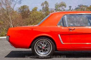 Foto 12 di 24: 1965 Ford Mustang