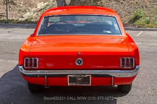 Foto 7 di 24: 1965 Ford Mustang