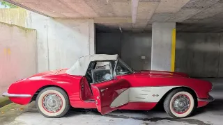 Foto 6 di 8: Chevrolet Corvette C1 | 1960 | Route 66 Auctions