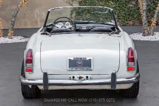 Foto 6 di 24: 1962 Alfa Romeo 2000