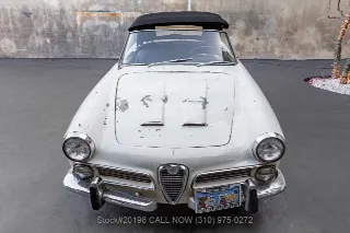 Foto 9 di 24: 1962 Alfa Romeo 2000