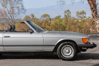 Foto 22 di 24: 1984 Mercedes Benz 380SL