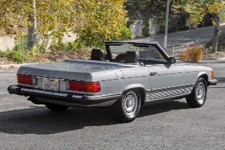 Foto 5 di 24: 1984 Mercedes Benz 380SL