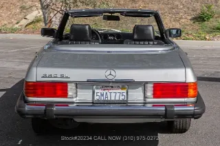 Foto 6 di 24: 1984 Mercedes Benz 380SL