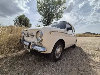 Foto 5 di 8: Seat 850 | 1966 | Route 66 Auctions