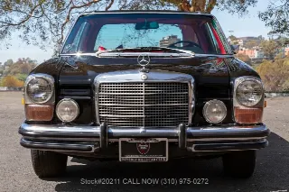 Foto 3 di 24: 1972 Mercedes Benz 250C 2.8L