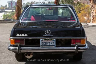 Foto 7 di 24: 1972 Mercedes Benz 250C 2.8L