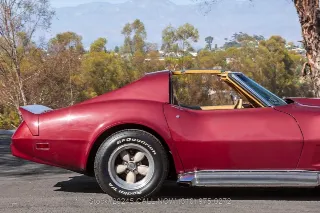 Foto 18 di 24: 1975 Chevrolet Corvette