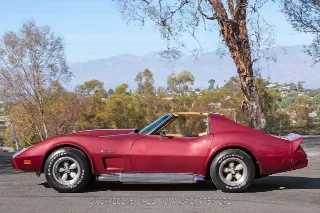 Foto 19 di 24: 1975 Chevrolet Corvette