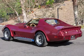 Foto 8 di 24: 1975 Chevrolet Corvette