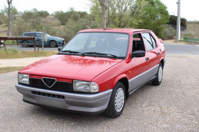 Alfa Romeo 33 1.3 Red | 1989 | Route 66 Auctions