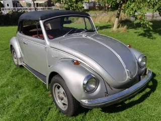 Foto 4 di 8: Volkswagen Beetle Cabriolet | 1972 | Route 66 Auctions