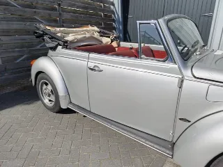 Foto 6 di 8: Volkswagen Beetle Cabriolet | 1972 | Route 66 Auctions