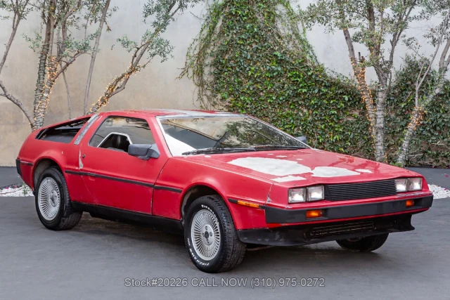 1981 DeLorean DMC 12