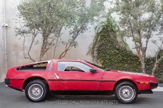 Foto 4 di 24: 1981 DeLorean DMC 12
