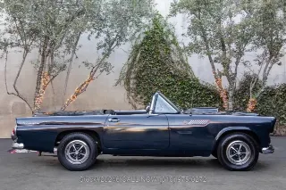 Foto 4 di 24: 1955 Ford Thunderbird
