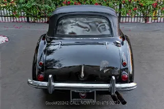 Foto 11 di 24: 1964 Austin Healey 3000