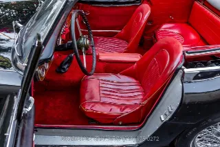 Foto 21 di 24: 1964 Austin Healey 3000