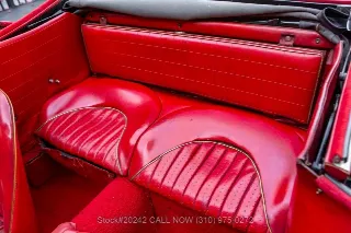 Foto 22 di 24: 1964 Austin Healey 3000