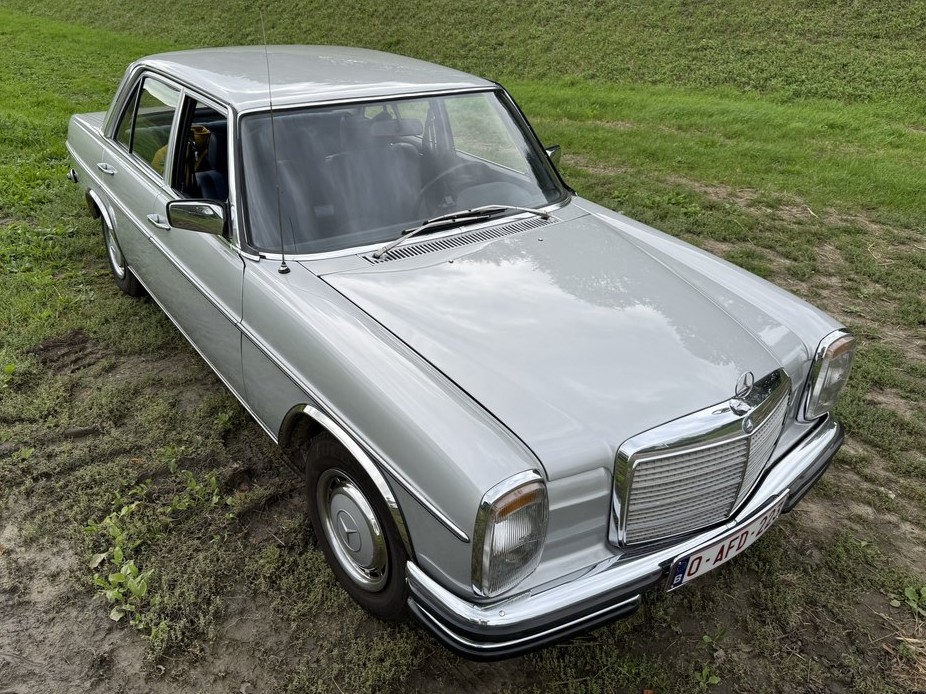 Mercedes-Benz 230 (W115) | 1975 | Route 66 Auctions
