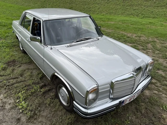 Mercedes-Benz 230 (W115) | 1975 | Route 66 Auctions