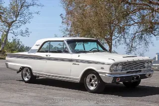 Foto 3 di 24: 1963 Ford Fairlane 500