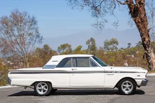 Foto 4 di 24: 1963 Ford Fairlane 500