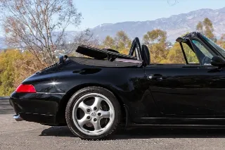 Foto 18 di 24: 1995 Porsche 993